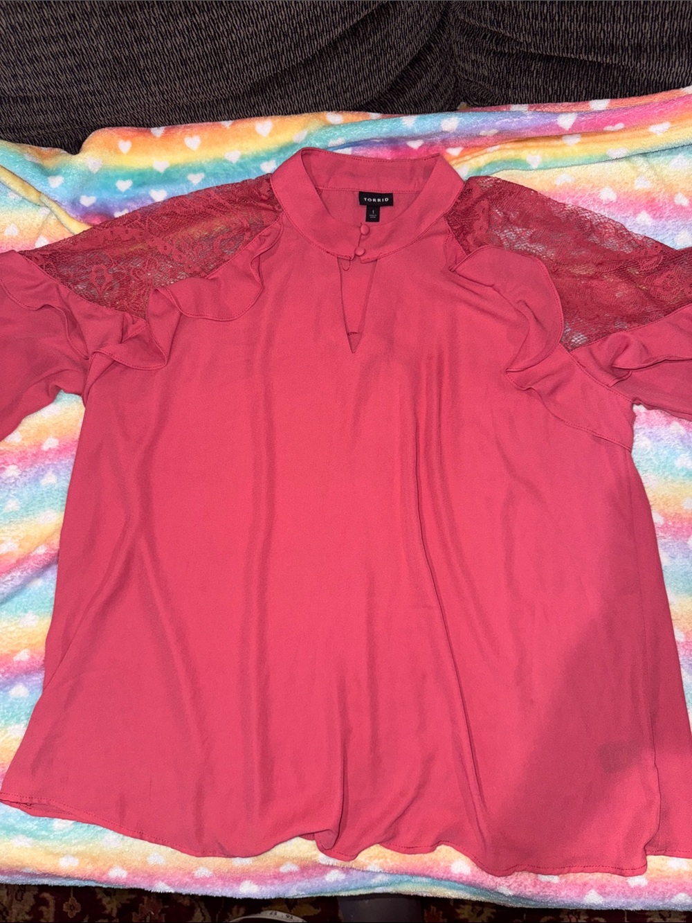 Women’s Stretchy Torrid Coral Lace-Shoulder Ruffle Blouse. Size 1. Like New